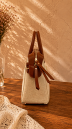 Sac à main Olane Été Vanille — vue de côté, lignes simples